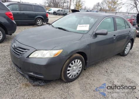 2007 Toyota Camry Le z USA, uszkodzony, nr VIN 4T1BE46K97U520724